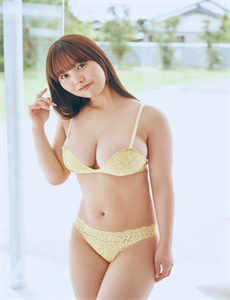 撕掉她的内衣撕光